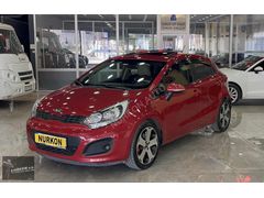 KİA RİO 1.4 CRDI SPORTY SUNROOF'LU