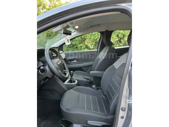 Galeriden Dacia Sandero Stepway 1.0 Tce ECO-G Expression 2025 Model Kırşehir