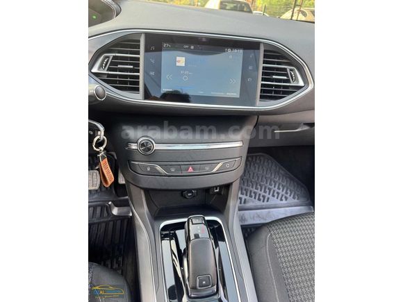 2021 PEUGEOT 308 EAT 8 130 HP HATASIZ BOYASIZ 76 BİNDE