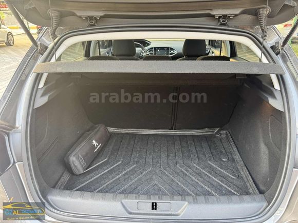 2021 PEUGEOT 308 EAT 8 130 HP HATASIZ BOYASIZ 76 BİNDE