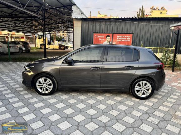 2021 PEUGEOT 308 EAT 8 130 HP HATASIZ BOYASIZ 76 BİNDE