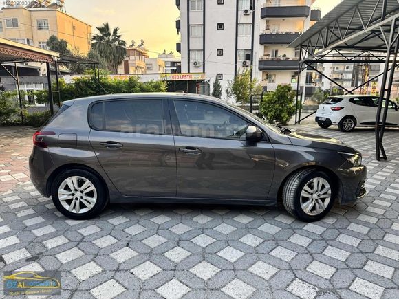 2021 PEUGEOT 308 EAT 8 130 HP HATASIZ BOYASIZ 76 BİNDE