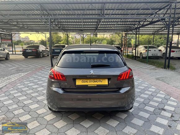 2021 PEUGEOT 308 EAT 8 130 HP HATASIZ BOYASIZ 76 BİNDE