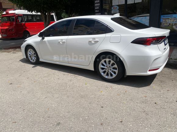 Sahibinden Toyota Corolla 1.5 Dream 2021 Model 