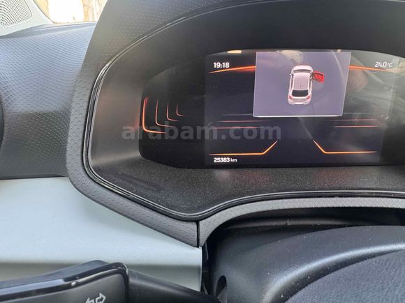 SAHİBİNDEN  OTOMATİK AZ KULLANILMIŞ AİLE ARABASI