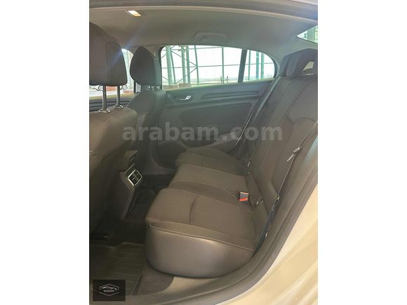 2024 RENAULT MEGANE HATASIZ BOYASIZ