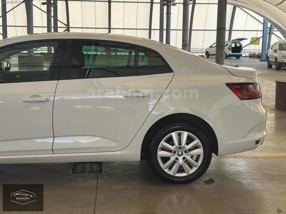 2024 RENAULT MEGANE HATASIZ BOYASIZ