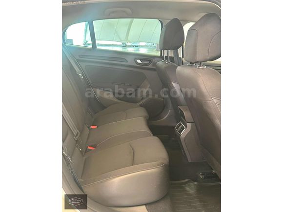 2024 RENAULT MEGANE HATASIZ BOYASIZ