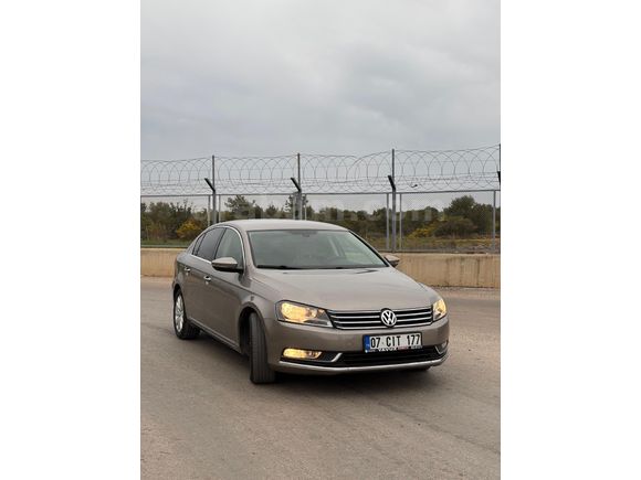 Sahibinden Volkswagen Passat 1.6 TDi BlueMotion Comfortline 2014 Model  279.000 km Kahverengi
