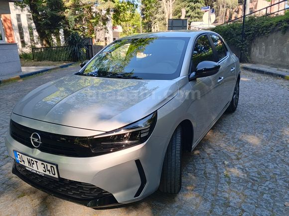 2025 MODEL ORJİNAL OPEL CORSA % 20 FATURALIDIR.