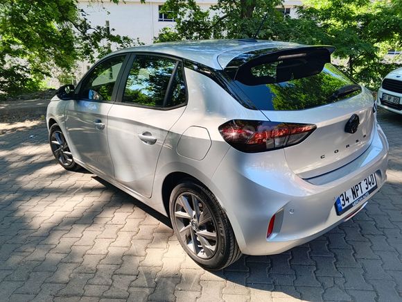 2025 MODEL ORJİNAL OPEL CORSA % 20 FATURALIDIR.