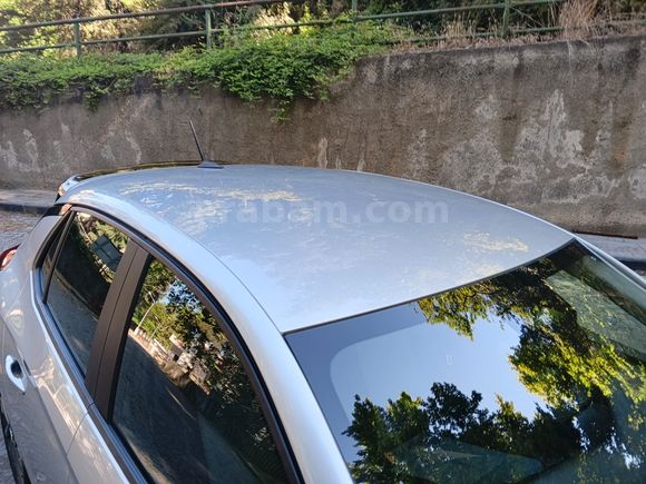 2025 MODEL ORJİNAL OPEL CORSA % 20 FATURALIDIR.