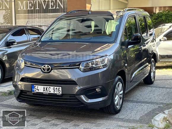 2023/TOYOTA PROACE CİTY 1.5 EAT8 FLAMEX PACK/CAM TAVAN 40 BİN KM
