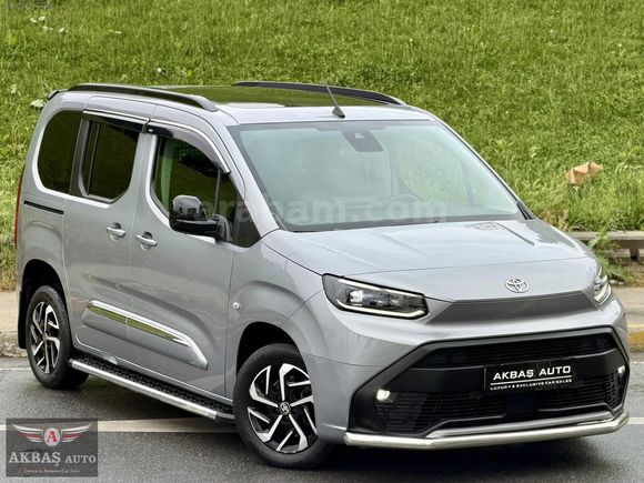 2024 TOYOTA PROACE CİTY 1.5D PASSİON X-PACK YENİ KASA/CAM TAVAN