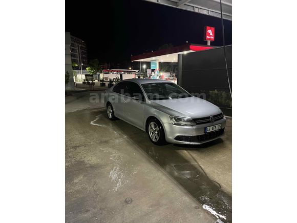Sahibinden Volkswagen Jetta 1.6 TDi Comfortline 2011 Model 