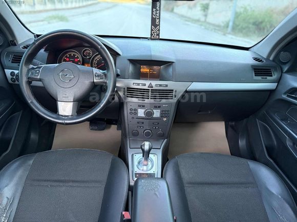 EYÜPOPLU MOTORSDAN OTOMATİK CAM TAVANLI OPEL