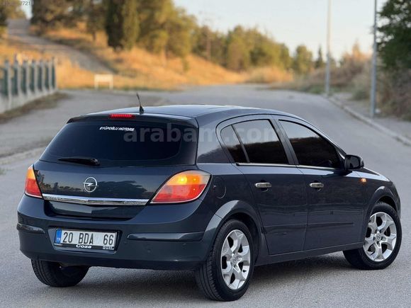 EYÜPOPLU MOTORSDAN OTOMATİK CAM TAVANLI OPEL