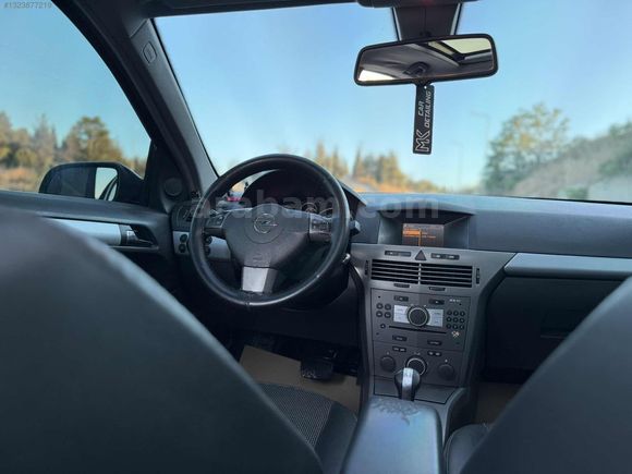 EYÜPOPLU MOTORSDAN OTOMATİK CAM TAVANLI OPEL
