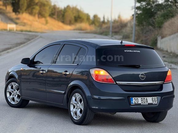 EYÜPOPLU MOTORSDAN OTOMATİK CAM TAVANLI OPEL
