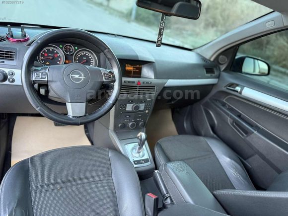 EYÜPOPLU MOTORSDAN OTOMATİK CAM TAVANLI OPEL