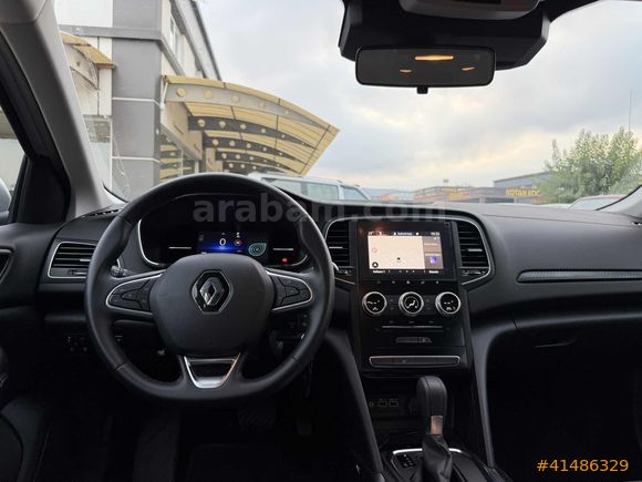 Oğuz Group'tan 2025 Hatasız Boyasız Düşük Km Megane