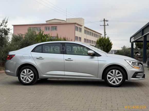 Oğuz Group'tan 2025 Hatasız Boyasız Düşük Km Megane