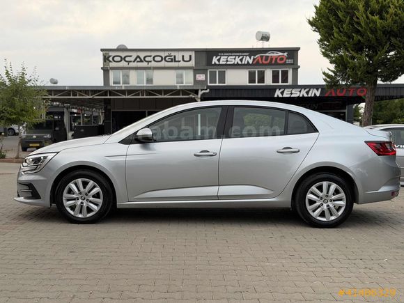 Oğuz Group'tan 2025 Hatasız Boyasız Düşük Km Megane