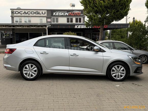 Oğuz Group'tan 2025 Hatasız Boyasız Düşük Km Megane
