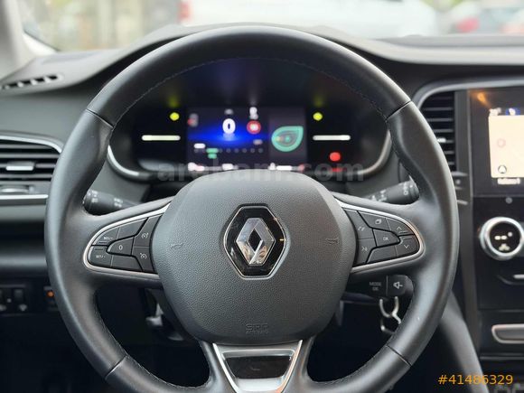 Oğuz Group'tan 2025 Hatasız Boyasız Düşük Km Megane