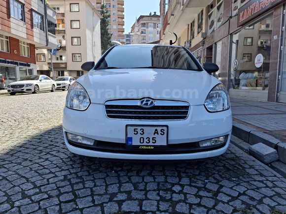 Galeriden Hyundai Accent Era 1.5 CRDi-VGT TeaTEMIZ AKSESUARLI ERAm 2009 Model Rize