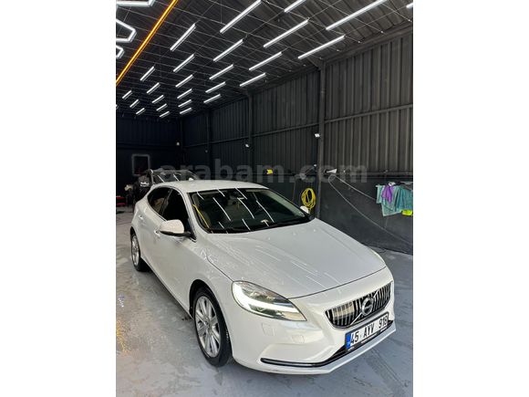 Sahibinden Volvo V40 1.5 Inscription 2016 Model  129.000 km Beyaz