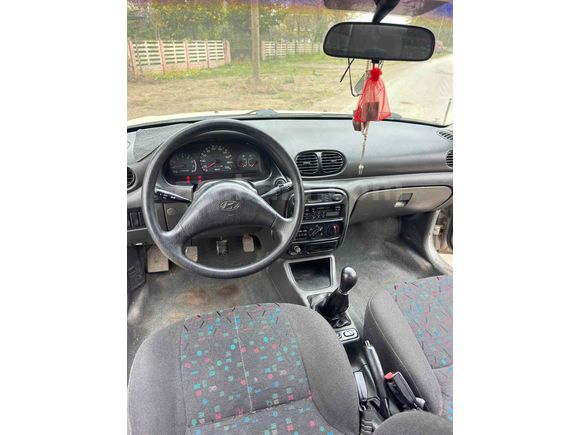  Hyundai Accent 1.5 GLS 1999 Model Samsun