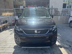 2024PEUGEOT RİFTER1.5BLUEHDITAM OTOMATİKVİTESBOYASIZ DEĞİŞENSİZ