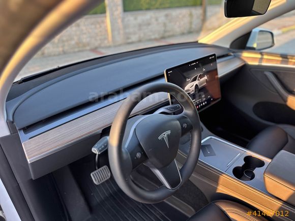 LUXE DRİVEDAN EAP'LI EMSALSİZ DÜŞÜK KM TESLA MODEL Y