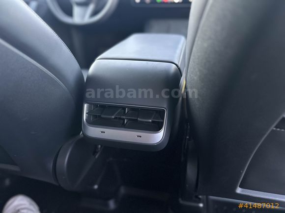 LUXE DRİVEDAN EAP'LI EMSALSİZ DÜŞÜK KM TESLA MODEL Y