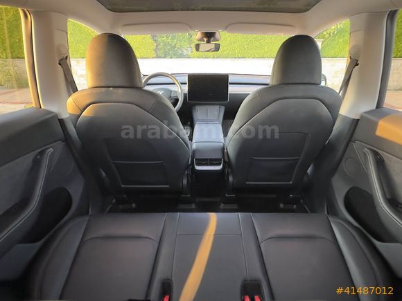 LUXE DRİVEDAN EAP'LI EMSALSİZ DÜŞÜK KM TESLA MODEL Y