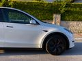 LUXE DRİVEDAN EAP'LI EMSALSİZ DÜŞÜK KM TESLA MODEL Y