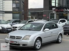 EMSALSİZ TEMİZLİKTE 2004 VECTRA HATA BOYA DEĞİŞEN TRAMER YOK