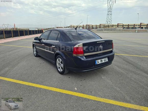 2004 MODEL VEKTRA. 1.6 COMFORT