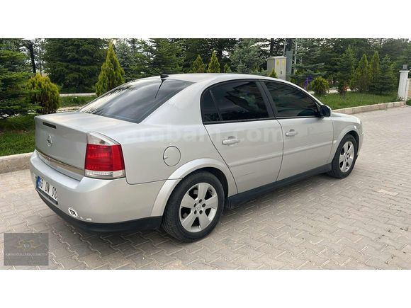 2004 MODEL 16 YILLIK TEK ELDEN DEĞİŞENSİZ VECTRA