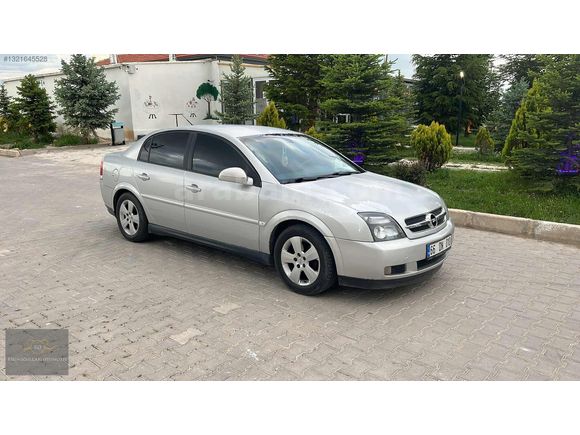 2004 MODEL 16 YILLIK TEK ELDEN DEĞİŞENSİZ VECTRA