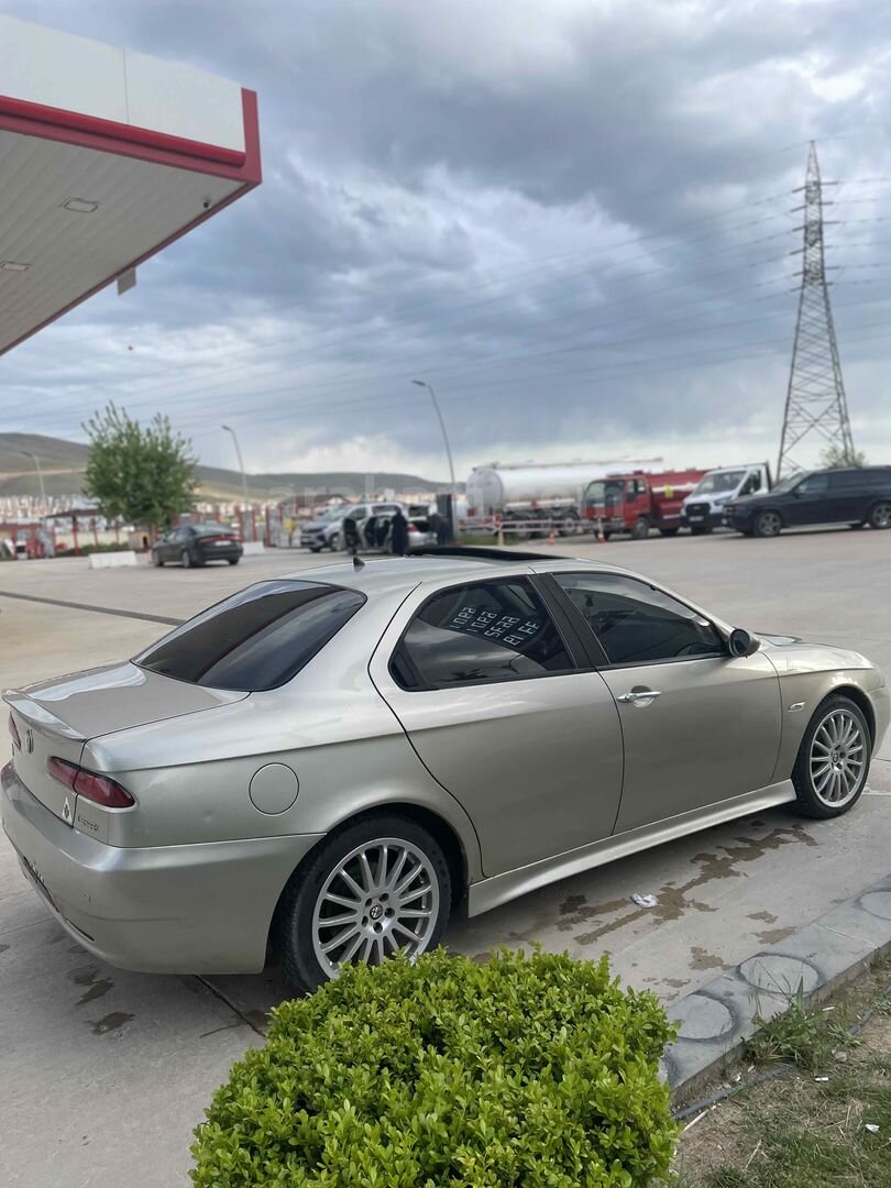 Sahibinden Alfa Romeo 156 1.6 TS Distinctive 2005 Model Elazığ 280.000 km Diğer 5