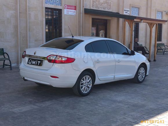 ÜMİT AUTO/2015/RENAULT/FLUENCE/TOUCH/148 bin km