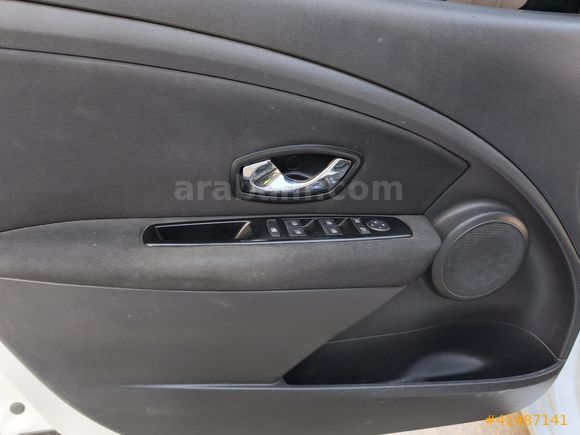 ÜMİT AUTO/2015/RENAULT/FLUENCE/TOUCH/148 bin km