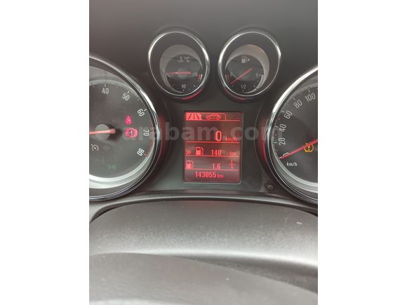 Akademisyenden Opel Astra 1.6 Edition Plus 2016 Model 