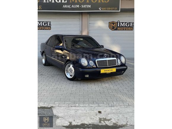 İMGE MOTORS'tan MERCEDES E200 CLASSİC SANROOF BAKIMLI TERTEMİZ