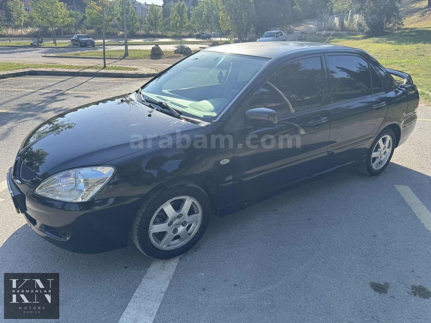 Galeriden Mitsubishi Lancer 1.6 Invite 2006 Model Kocaeli 323.000 km Siyah 2