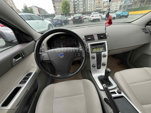 SUR OTO-2 2011 VOLVO S40 1.6 D2 DRİVE PAKET
