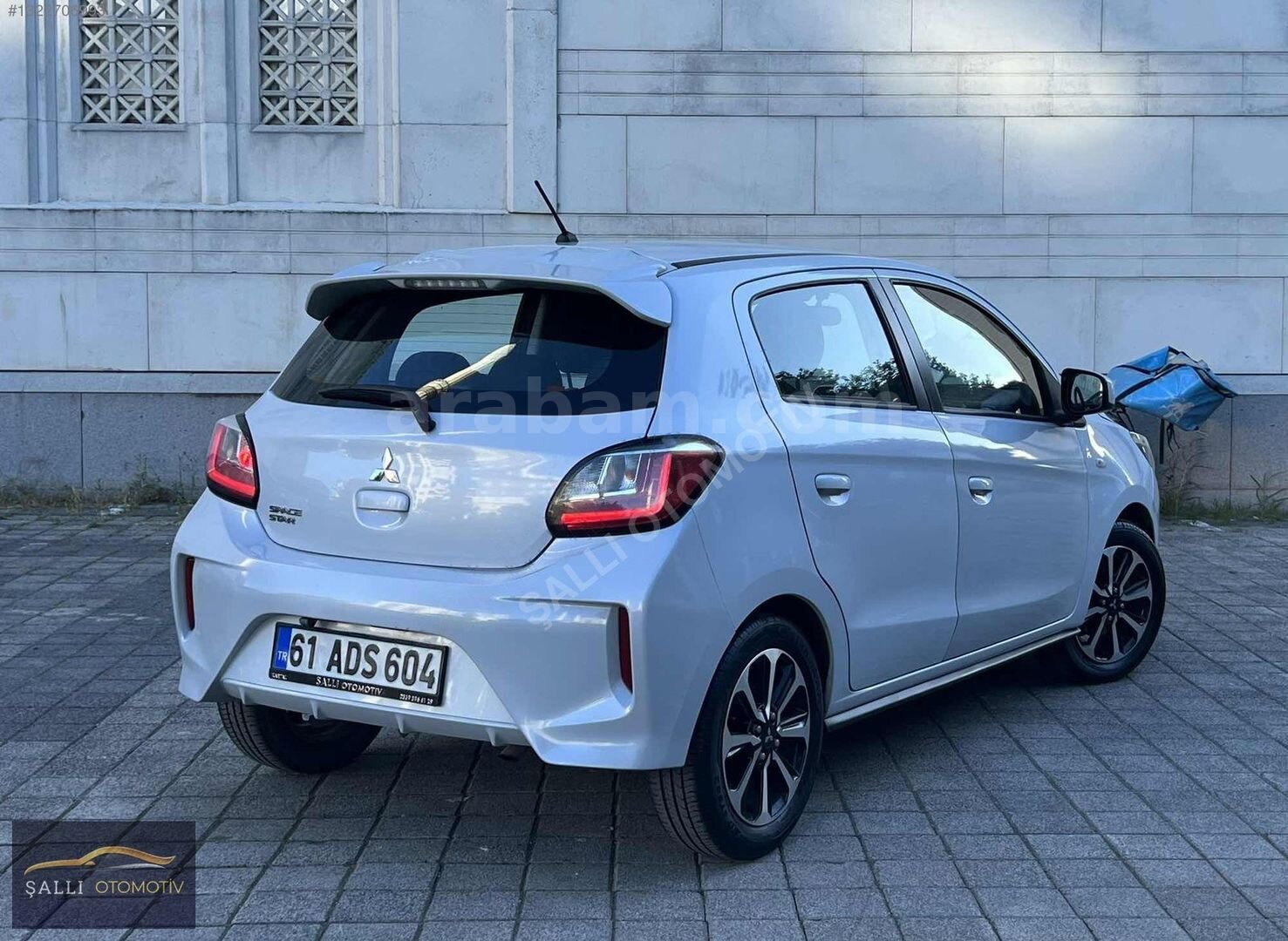 Galeriden Mitsubishi Space Star 1.2 Intense 2021 Model İstanbul 110.000 km Beyaz 3