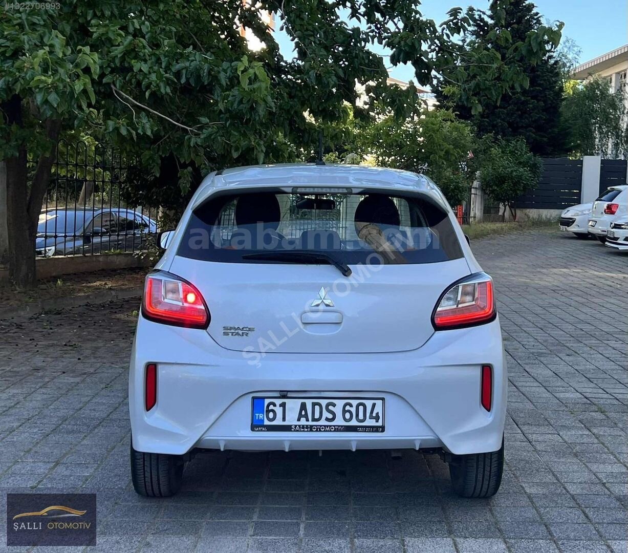 Galeriden Mitsubishi Space Star 1.2 Intense 2021 Model İstanbul 110.000 km Beyaz 6